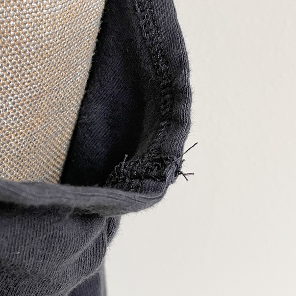 Shaina Mote Black Top - Picture 7 of 9